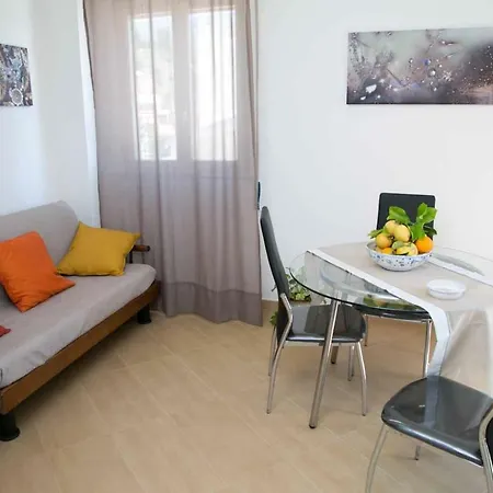 Lolita Holidays Apartamento